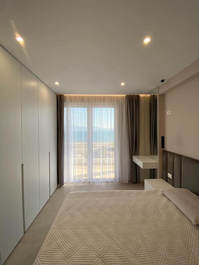 Sea View Apartment Luxury Vlorë Extérieur photo