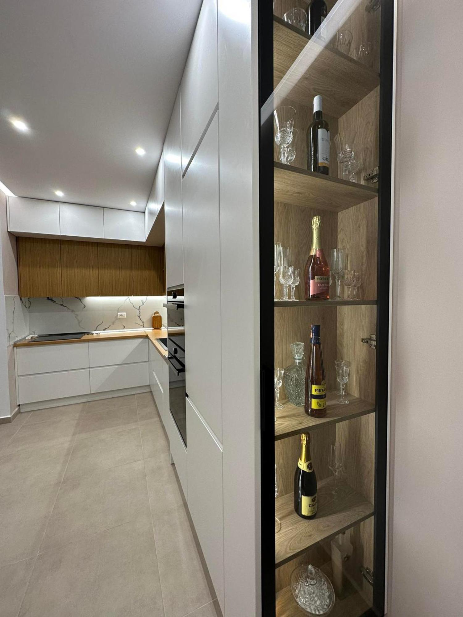 Sea View Apartment Luxury Vlorë Extérieur photo