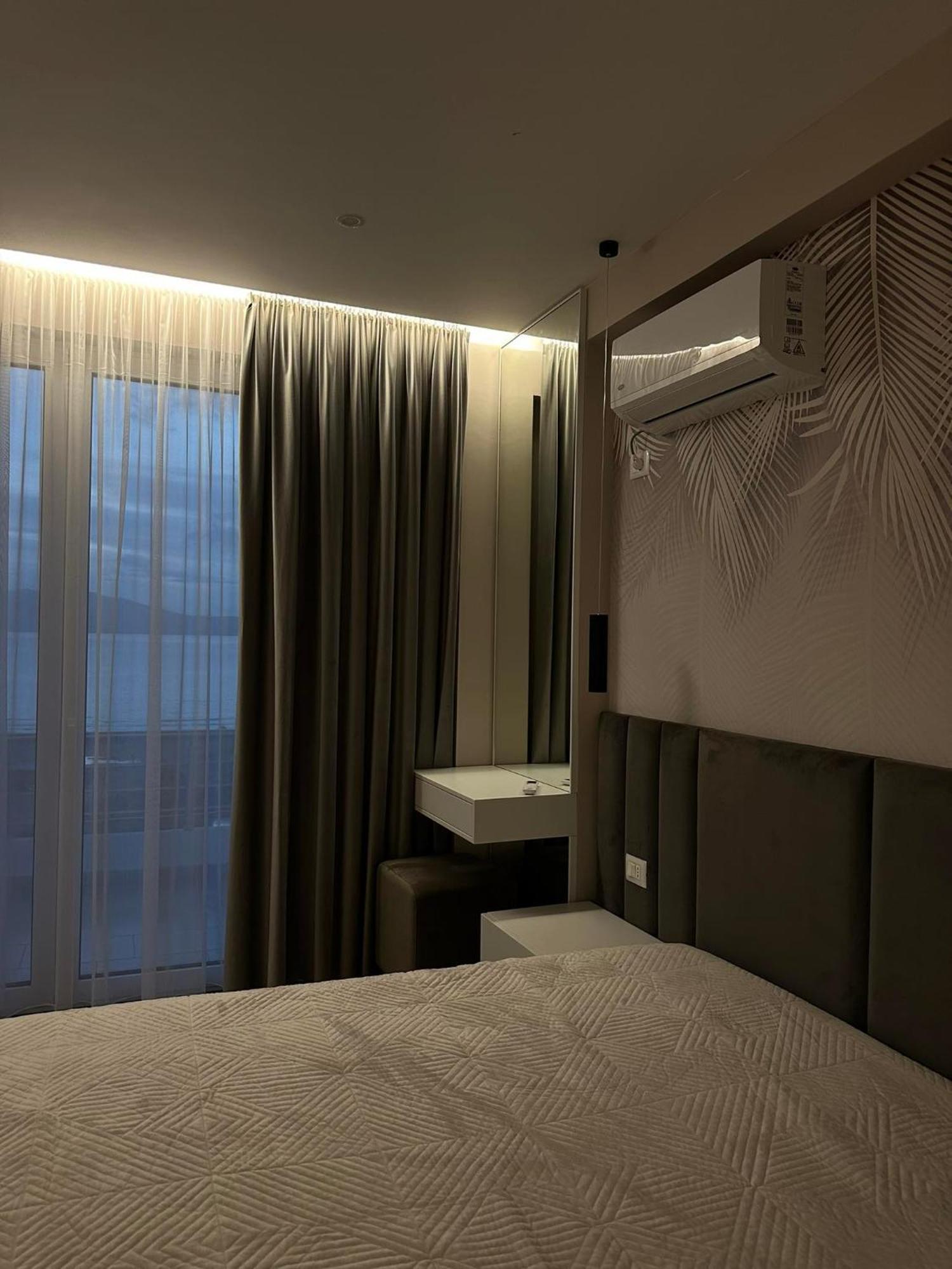 Sea View Apartment Luxury Vlorë Extérieur photo